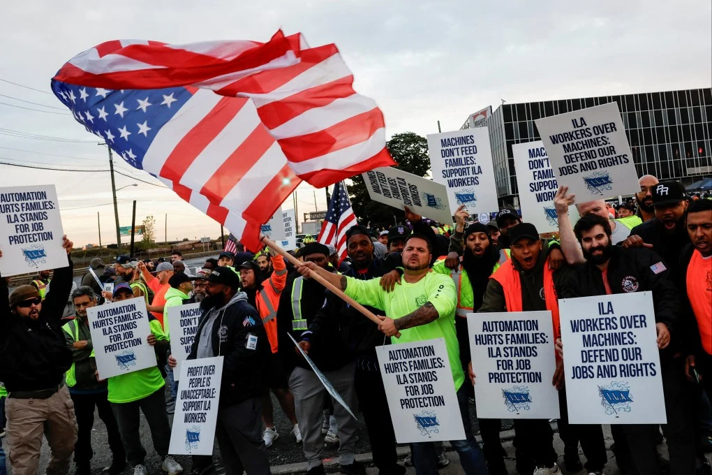 Port Union Strike Comes To Standstill With Better Wage Offer